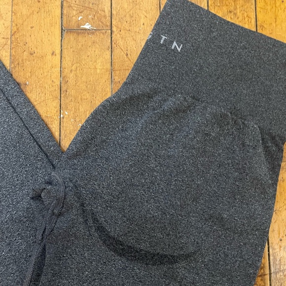 NVGTN leggings - Picture 2 of 7